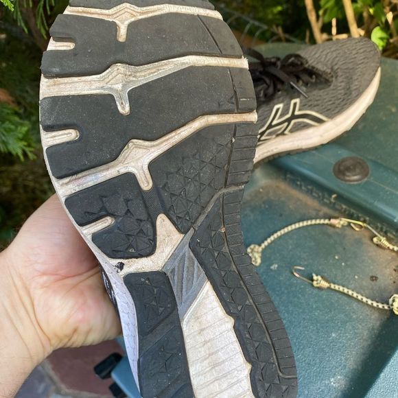 ASICS size 7 1/2 running sneakers - Picture 3 of 9